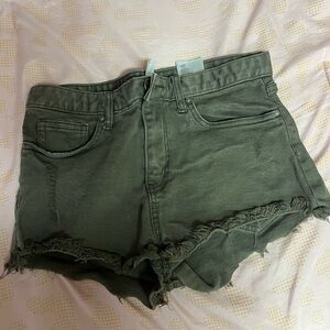 Olive Green Frayed Hem Women Shorts